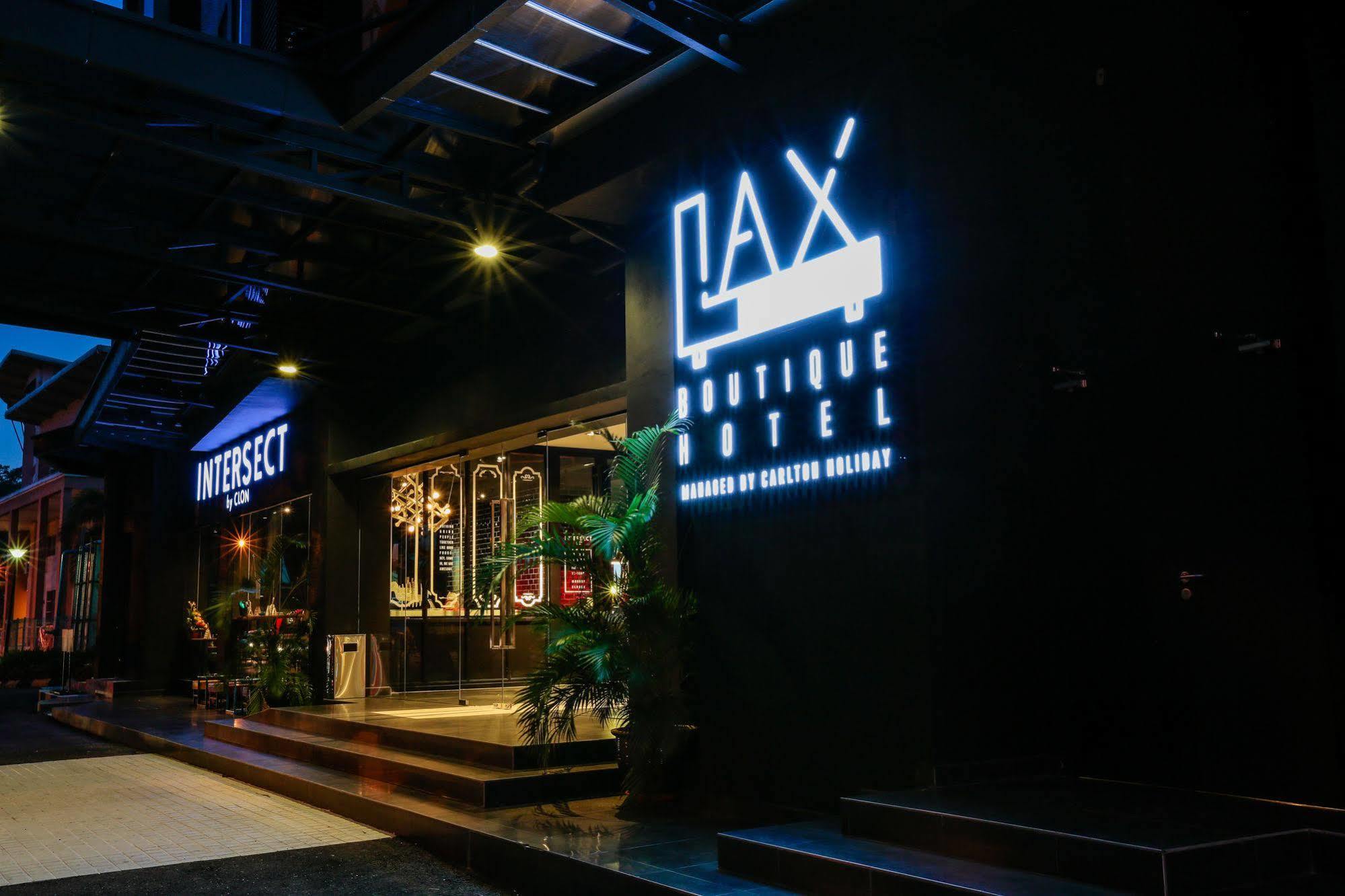 Lax Boutique Hotel Кланг Екстериор снимка