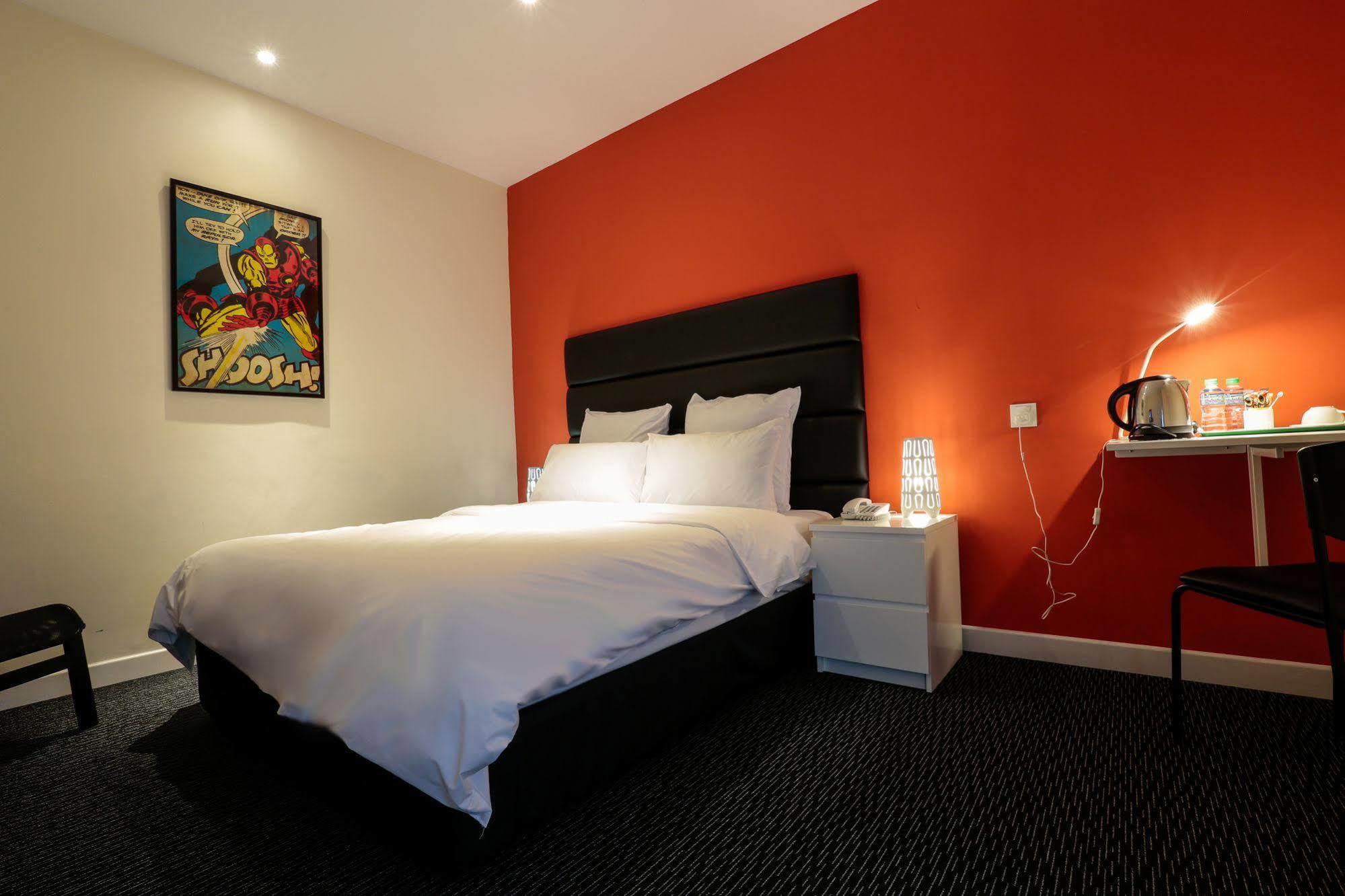 Lax Boutique Hotel Кланг Екстериор снимка