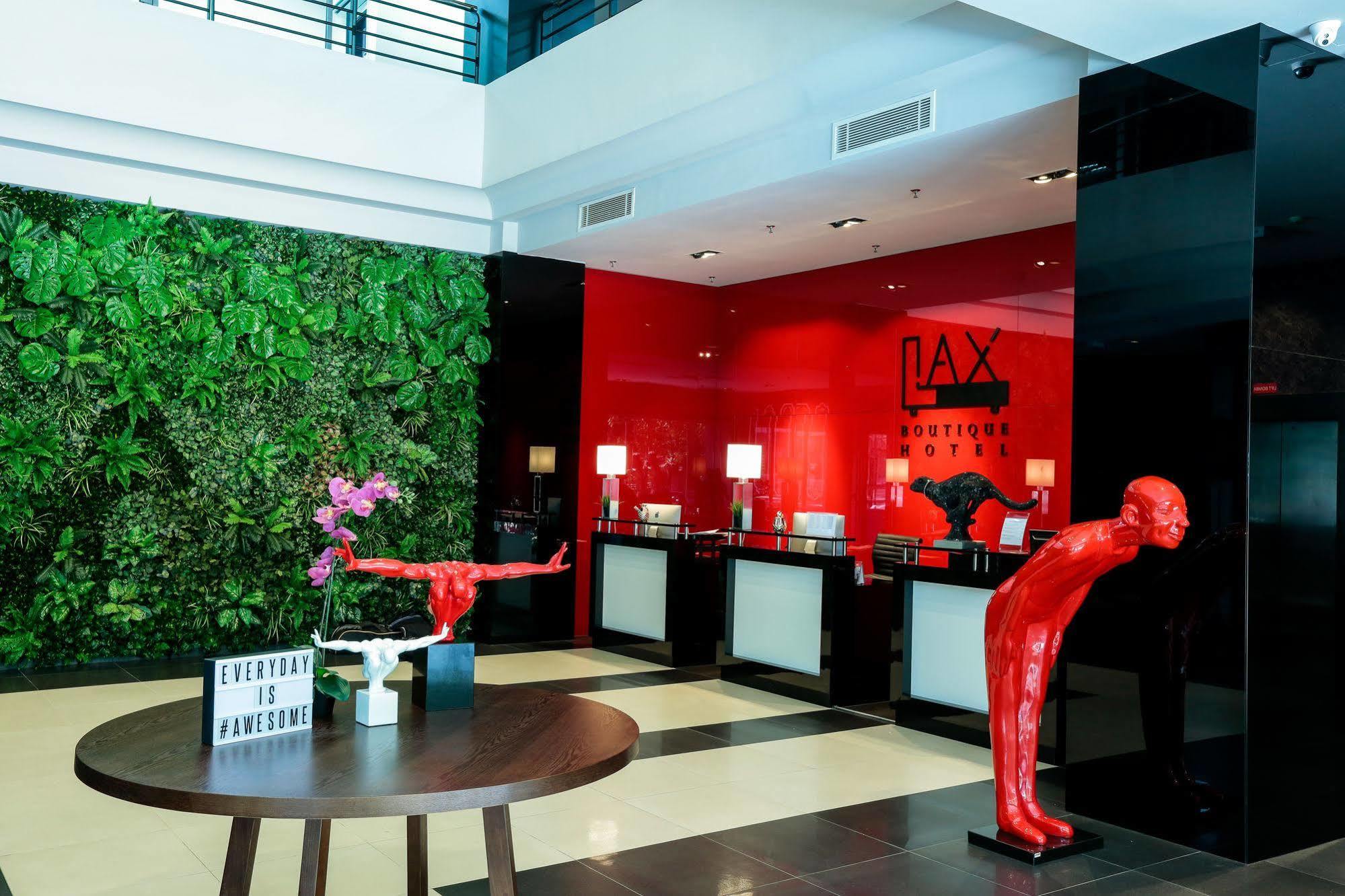 Lax Boutique Hotel Кланг Екстериор снимка